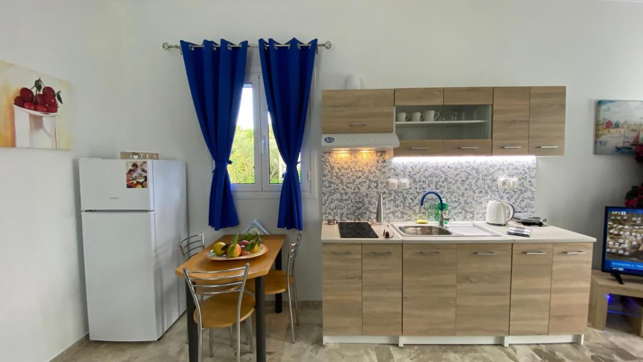 Patras Blue Suite Exteriör bild