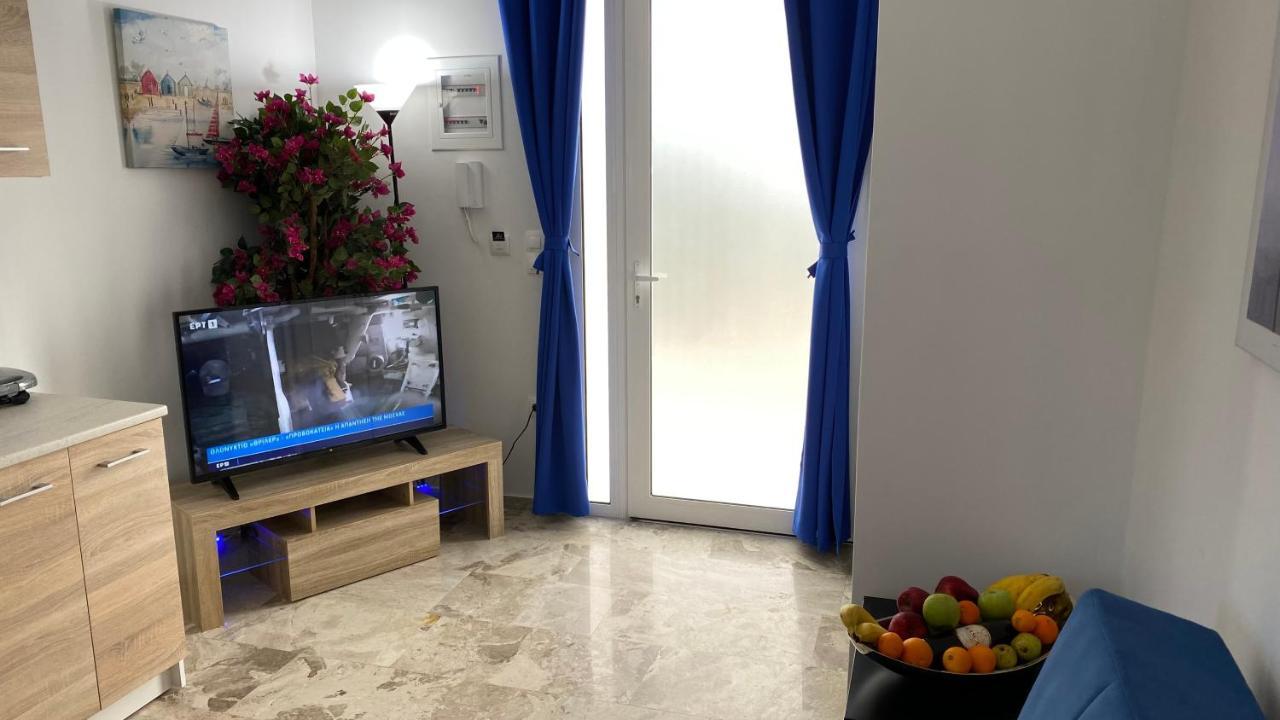 Patras Blue Suite Exteriör bild