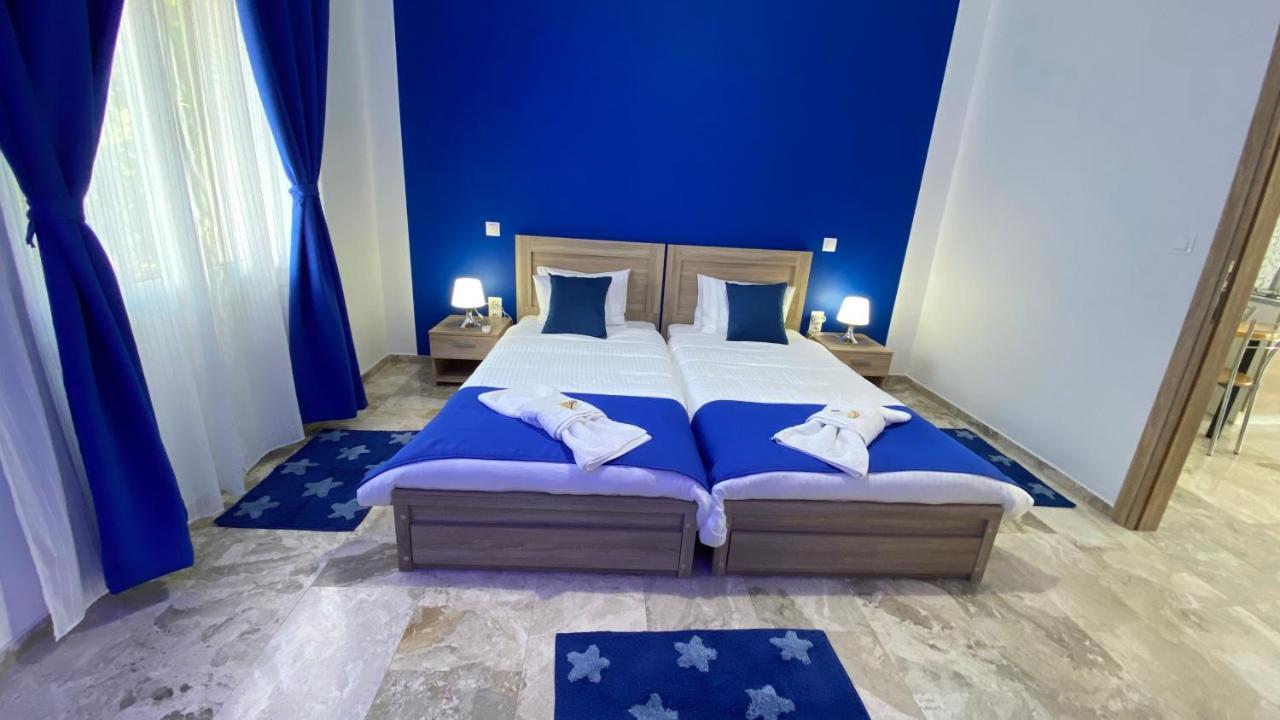 Patras Blue Suite Exteriör bild