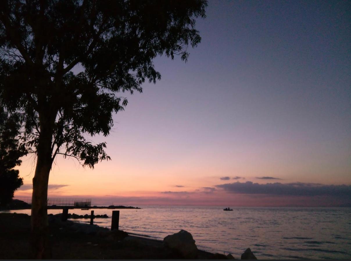 Patras Blue Suite Exteriör bild