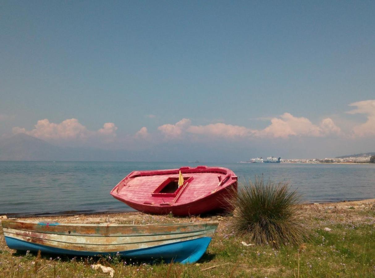 Patras Blue Suite Exteriör bild